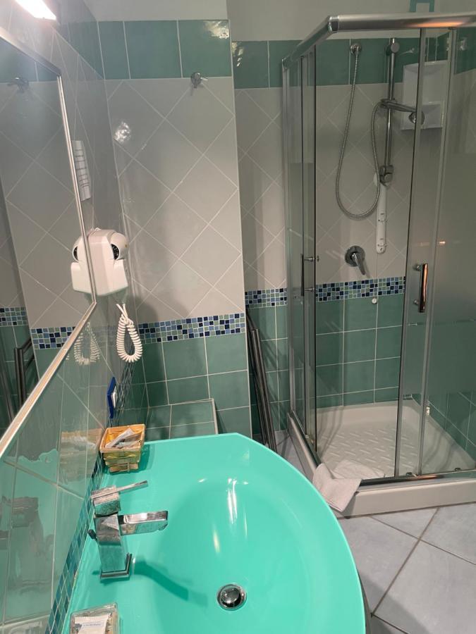 B&B La Terrazza Sul Porto Ponza Dış mekan fotoğraf