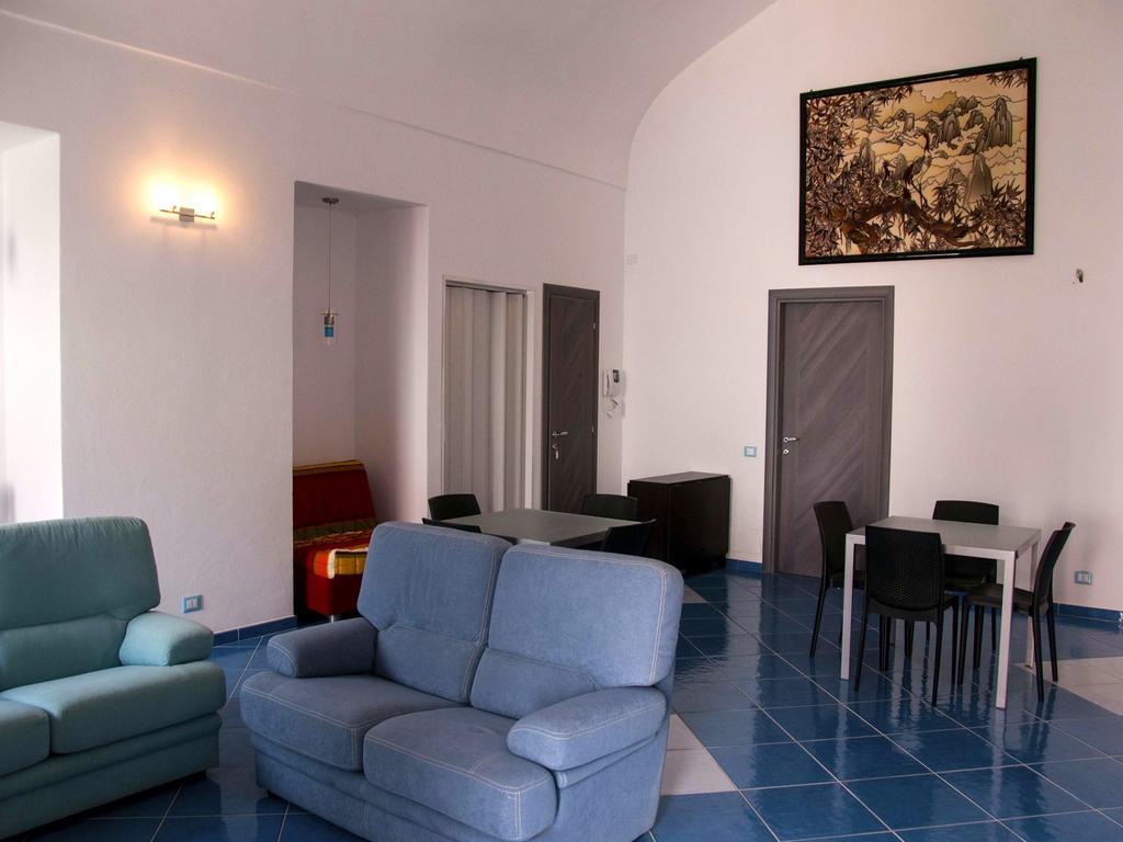 B&B La Terrazza Sul Porto Ponza Dış mekan fotoğraf