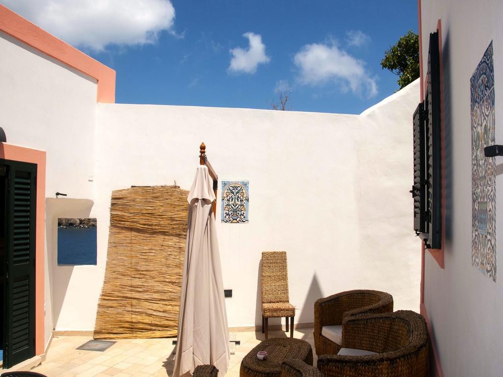 B&B La Terrazza Sul Porto Ponza Dış mekan fotoğraf